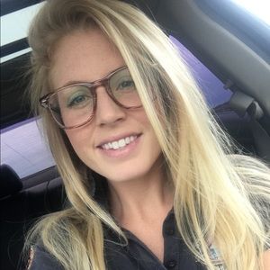 Meet your Posher, Taylor